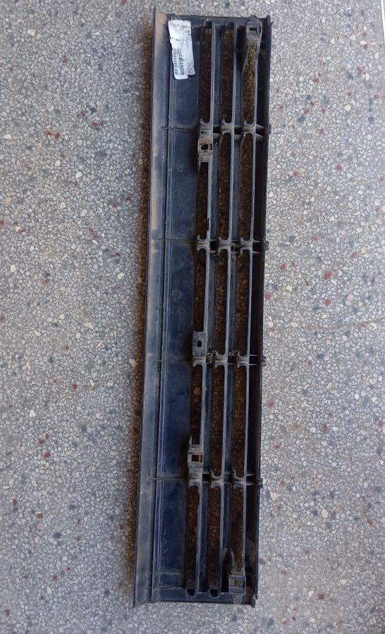 GRILLE ASSEMBLY, FRONT, GILI NISSAN MBELE (CHROME/MATTE), FRONT GRILLE NISSAN E24 TD 27 QD 32 C.G IMG 2 Rotated