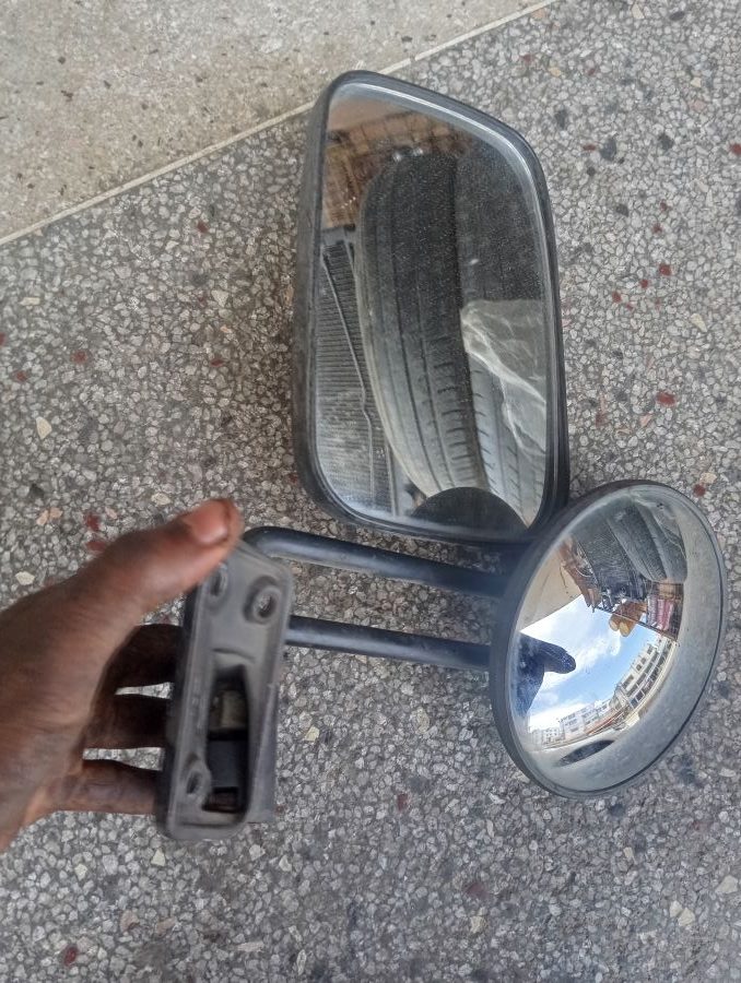 MIRROR ASSEMBLY, OUTSIDE , GGG,KIOO CHA NJE YA NISSAN TD27 QD32 FRONT MIRROR LHIMG 1 Rotated