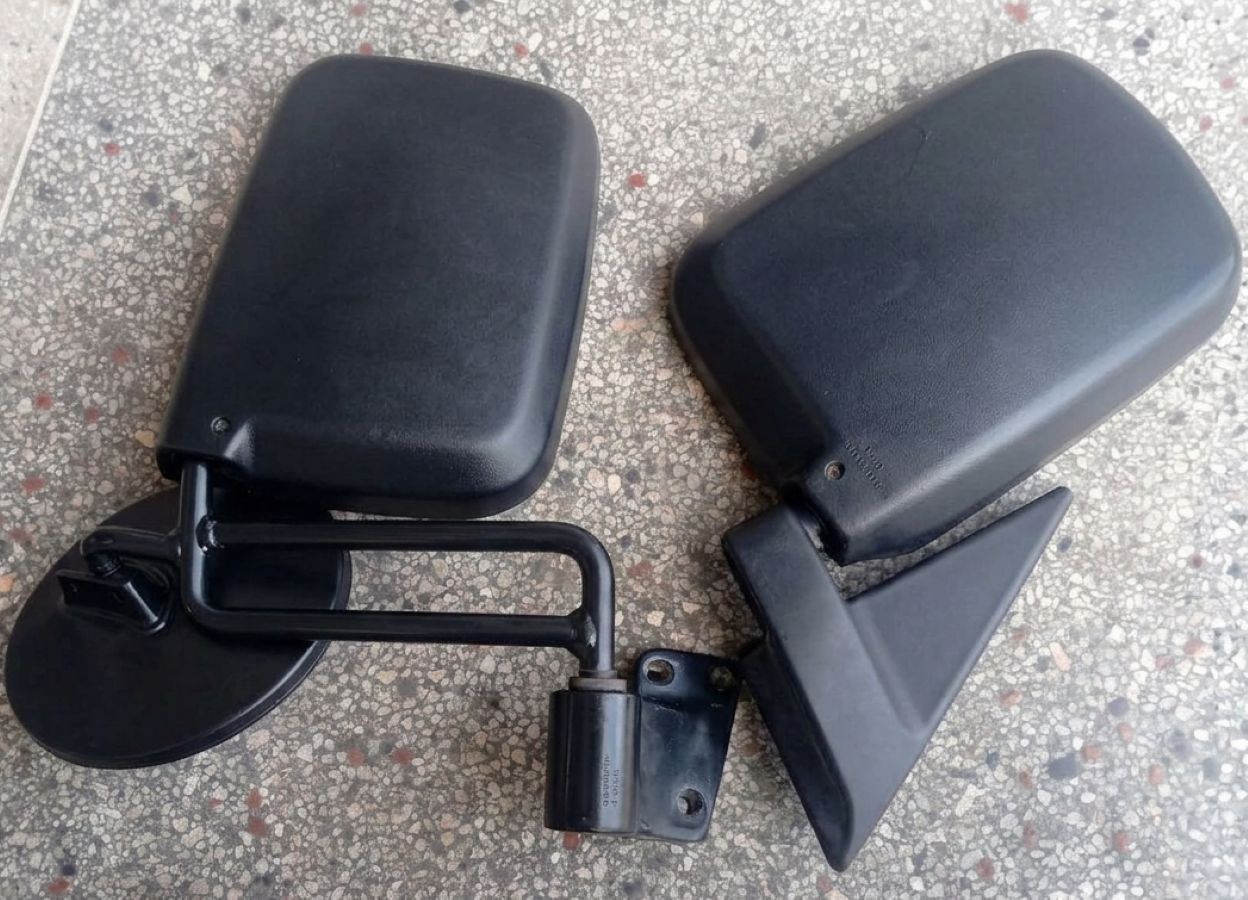 MIRROR ASSEMBLY, OUTSIDE , GGG,KIOO CHA NJE YA NISSAN TD27 QD32 FRONT MIRROR LHRH IMG 2