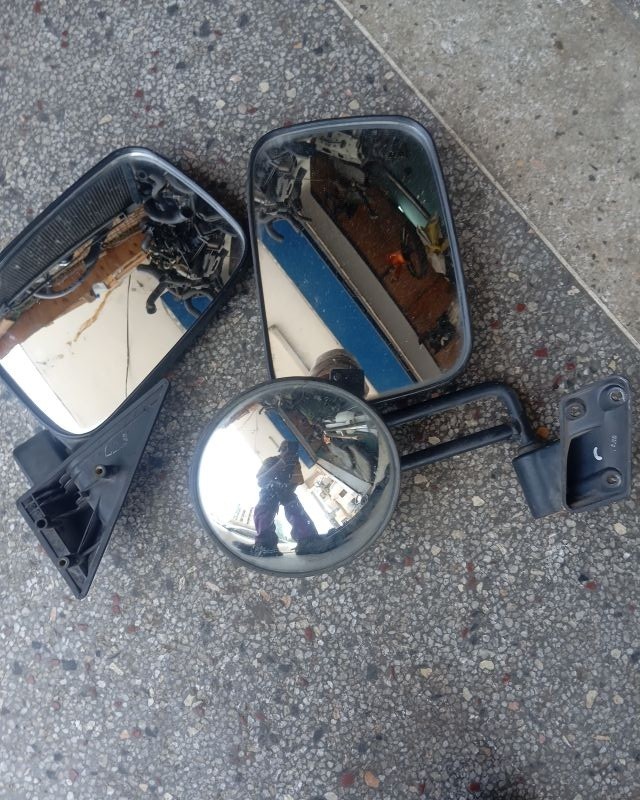 MIRROR ASSEMBLY, OUTSIDE , GGG,KIOO CHA NJE YA NISSAN TD27 QD32 FRONT MIRROR LHRH IMG 3