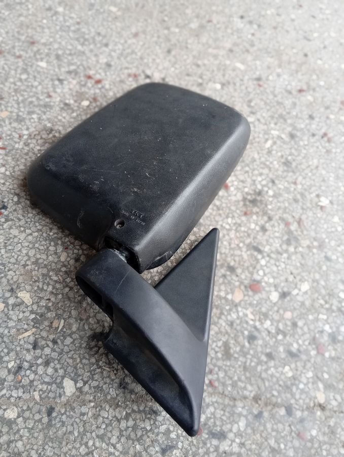 MIRROR ASSEMBLY, OUTSIDE , GGG,KIOO CHA NJE YA NISSAN TD27 QD32 FRONT MIRROR RH IMG 2