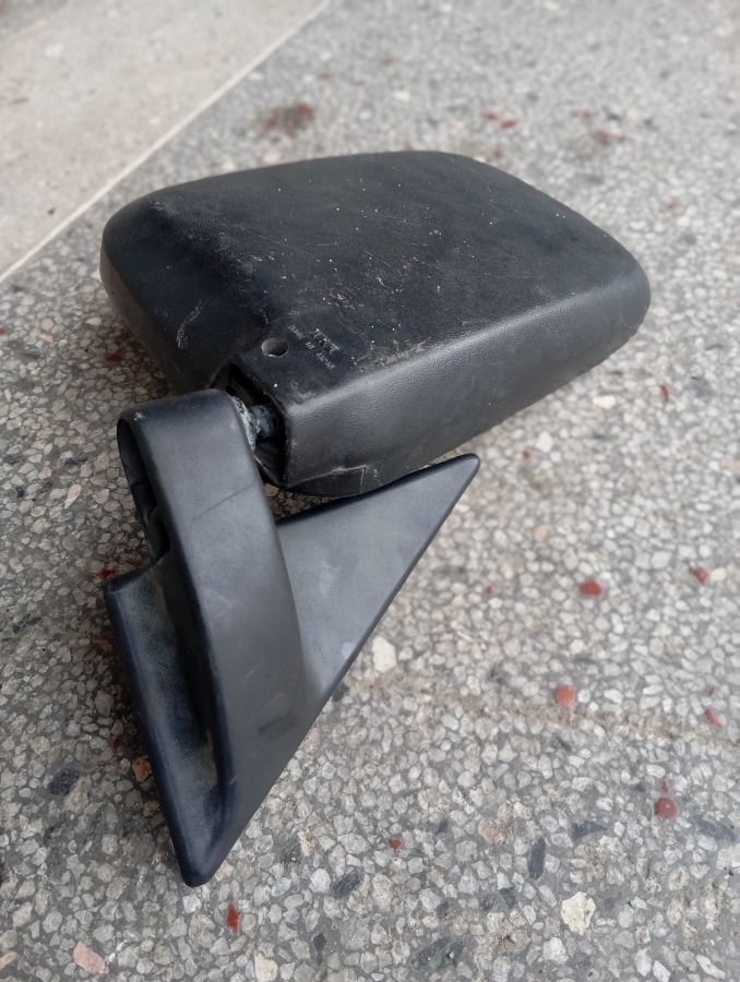 MIRROR ASSEMBLY, OUTSIDE , GGG,KIOO CHA NJE YA NISSAN TD27 QD32 FRONT MIRROR RH IMG 3