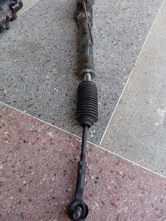 STEERING RACK COMPLETE E24 IMG 3