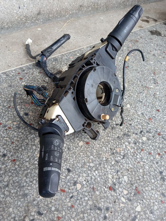 STEERING SWITCH E25 IMG 1